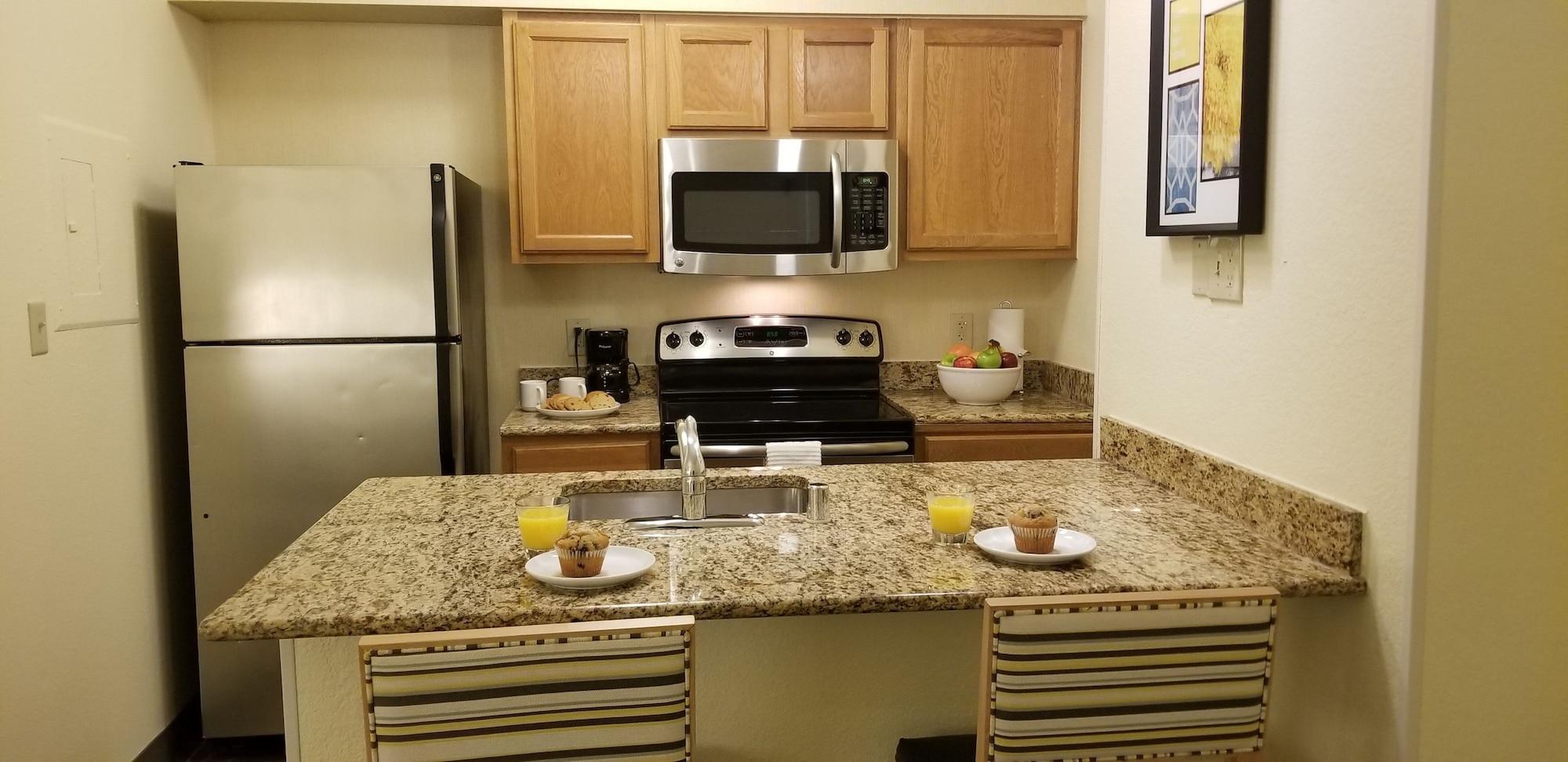 Sonesta Simply Suites Memphis East Poplar Pike מראה חיצוני תמונה