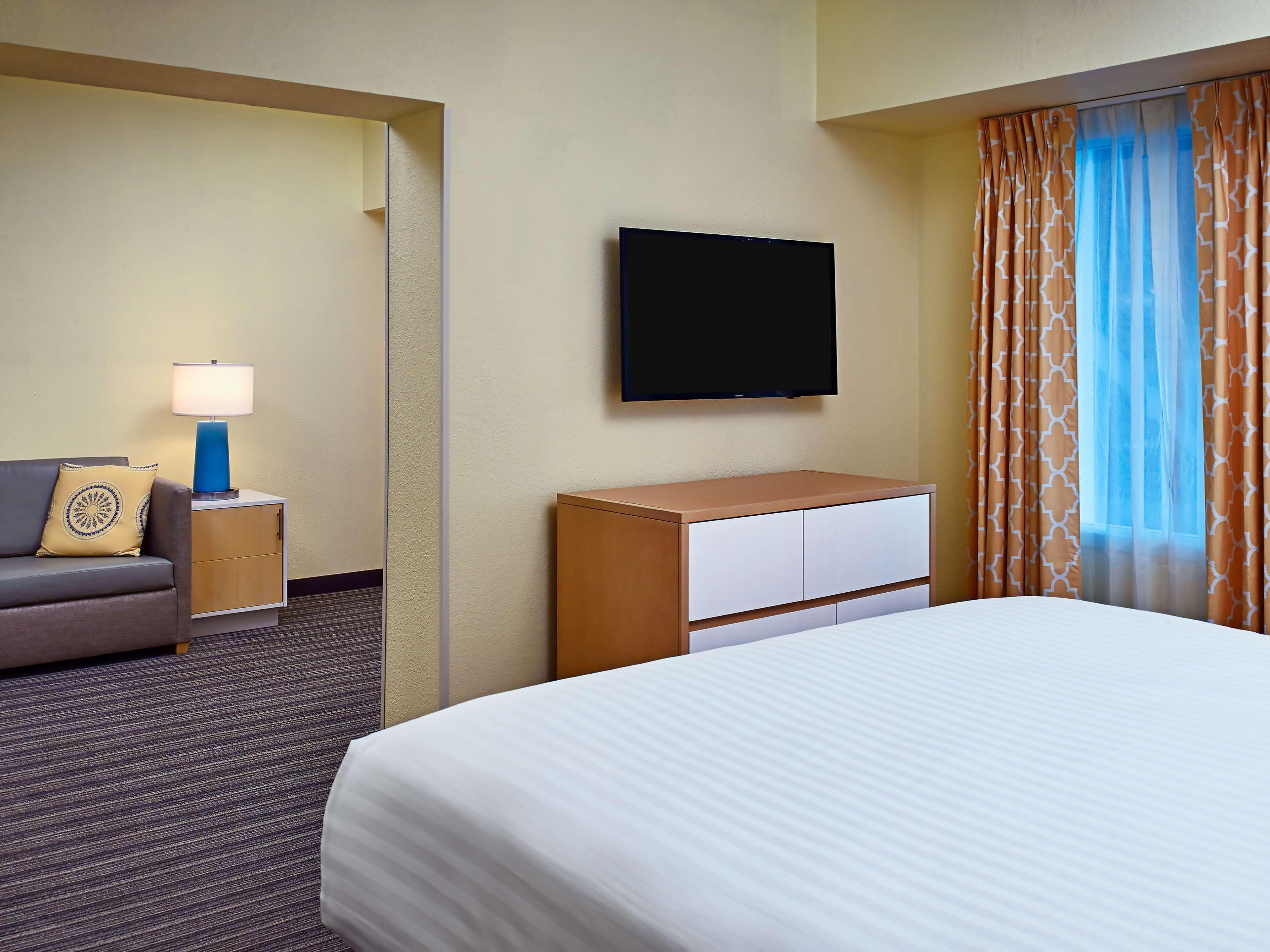 Sonesta Simply Suites Memphis East Poplar Pike מראה חיצוני תמונה