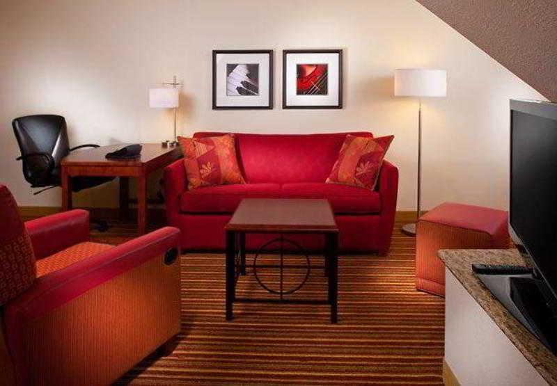 Sonesta Simply Suites Memphis East Poplar Pike מראה חיצוני תמונה