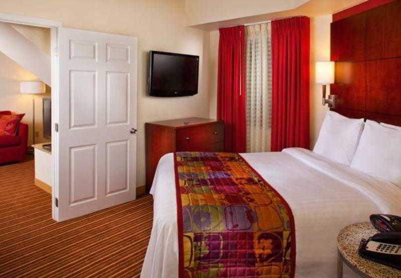 Sonesta Simply Suites Memphis East Poplar Pike מראה חיצוני תמונה