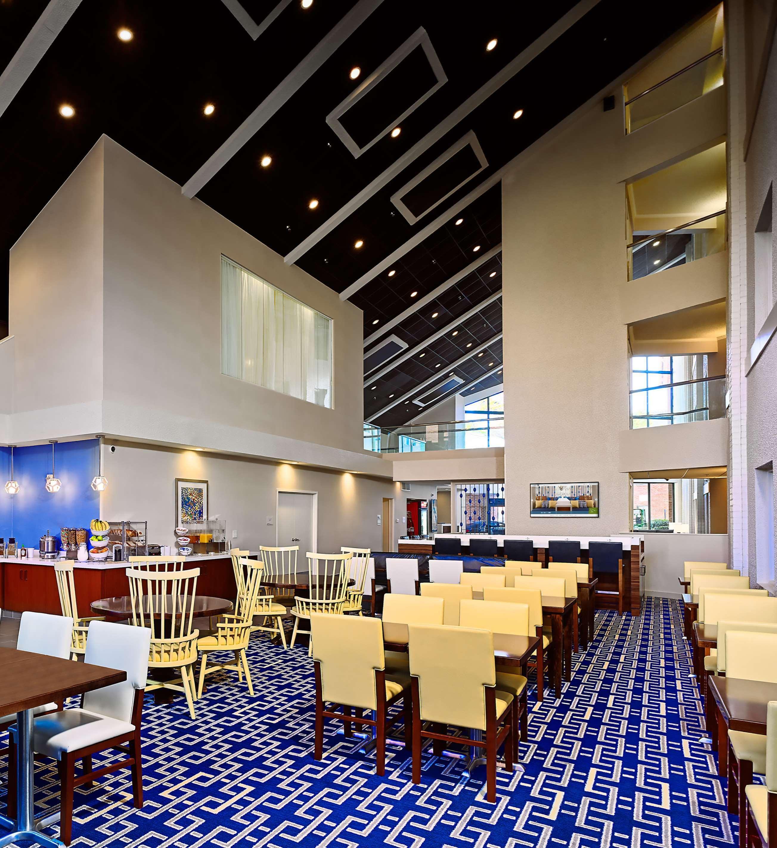 Sonesta Simply Suites Memphis East Poplar Pike מראה חיצוני תמונה