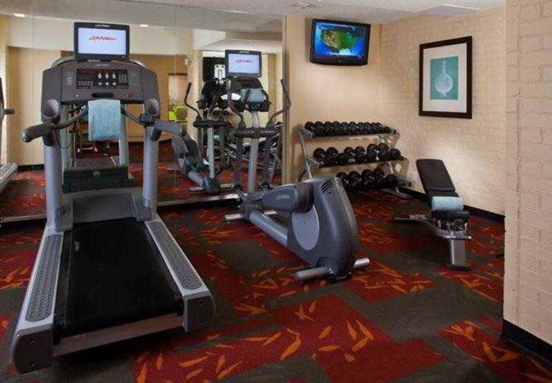 Sonesta Simply Suites Memphis East Poplar Pike מראה חיצוני תמונה