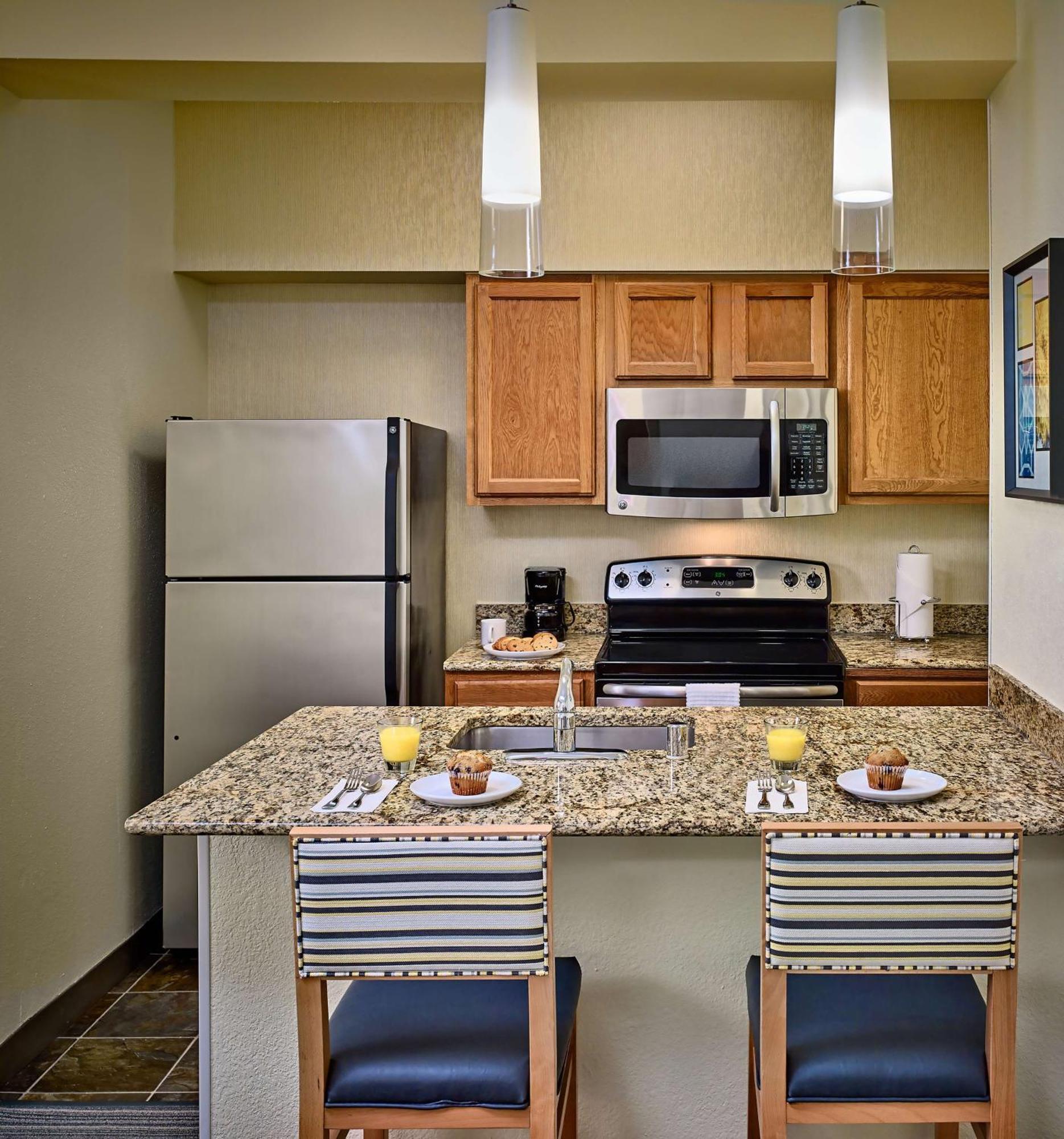 Sonesta Simply Suites Memphis East Poplar Pike מראה חיצוני תמונה